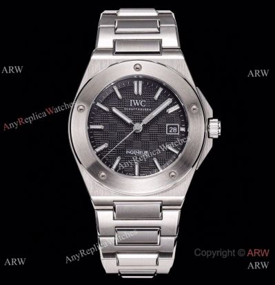 Swiss Replica IWC Schaffhausen Ingenieur 40mm Special Titanium Black Dial Watch